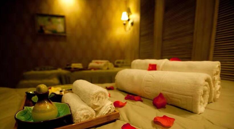 长沙芙蓉高端水疗spa会馆就这样带着清风月静抚慰了光阴悲喜